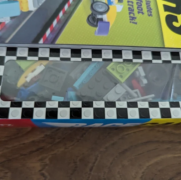 SOLD NEW sealed LEGO Race Cars kit - Picture 3 of 3